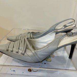 Leather Heeled Sandals- Light Gray